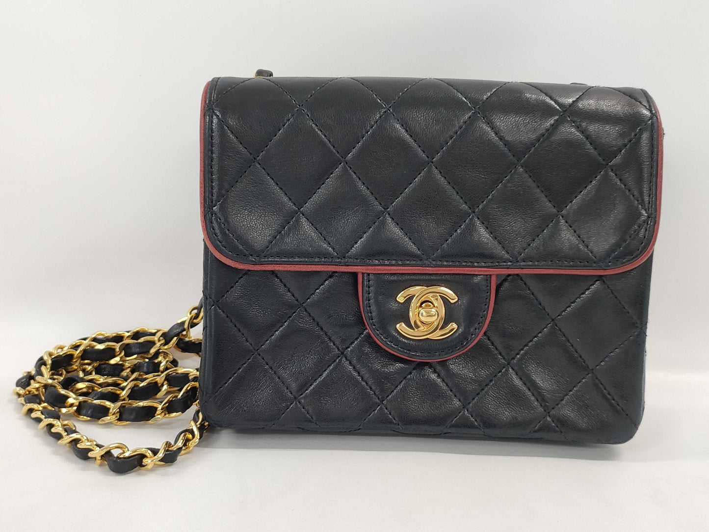 CHANEL Lambskin Matelasse Single Flap Two-Tone Shoulder Bag with No Seal