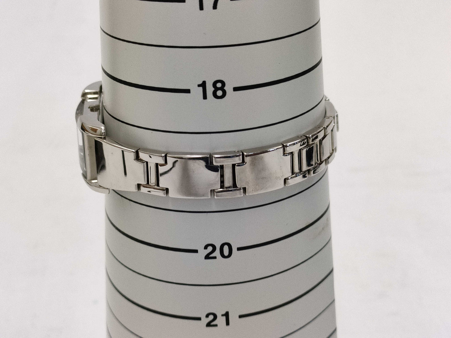 Yves Saint Laurent 5421-H16218 Y Women's Quartz Watch
