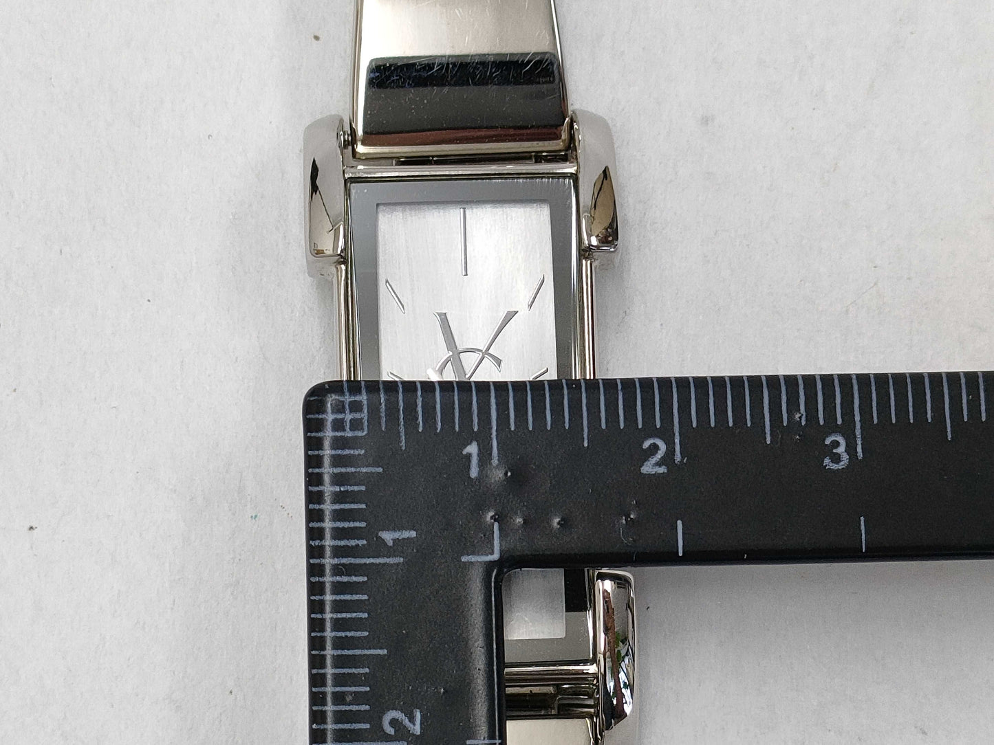 Yves Saint Laurent 5421-H16218 Y Women's Quartz Watch