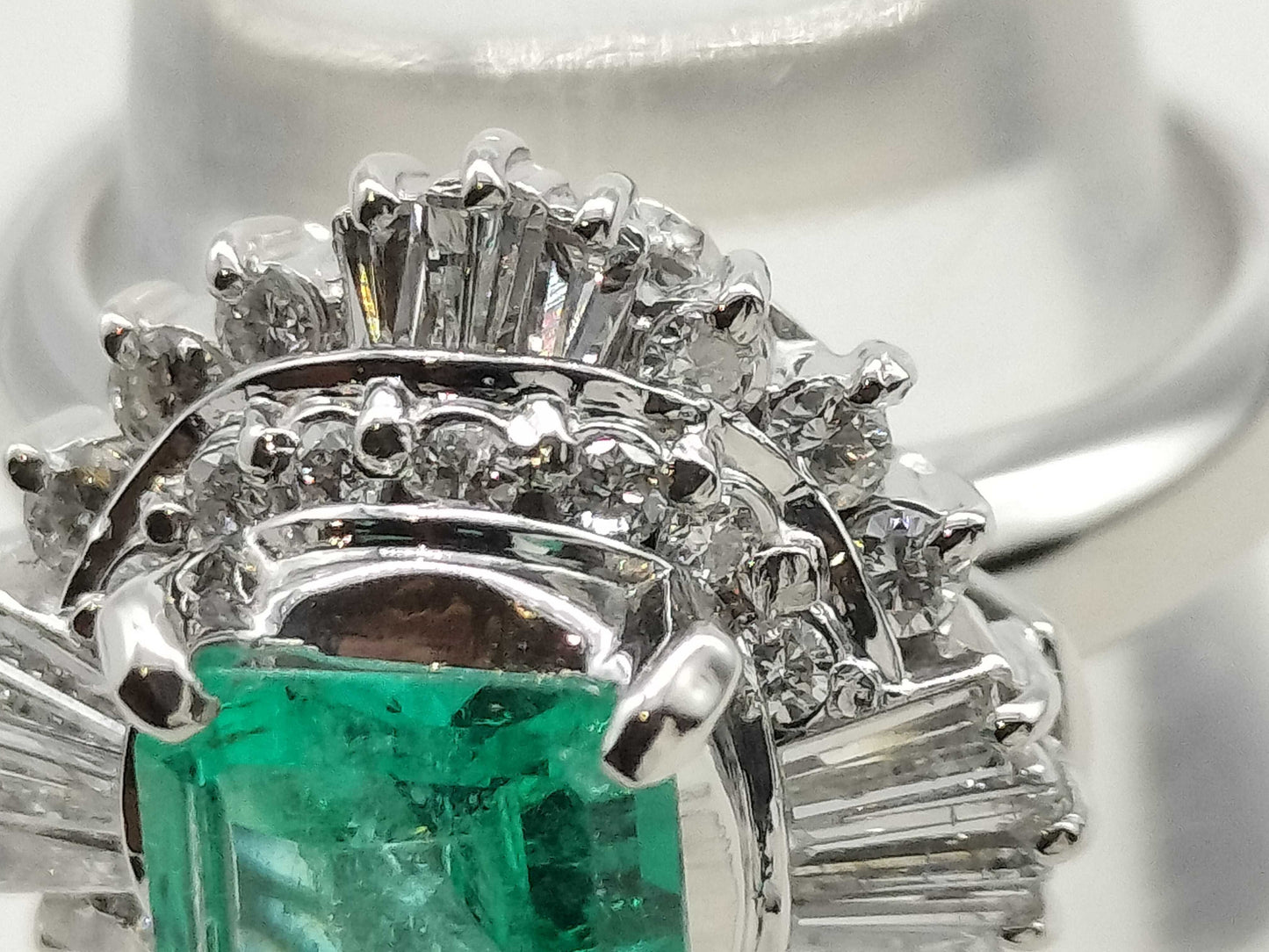 E1.15ct D0.85ct PT900 11.7g Ring