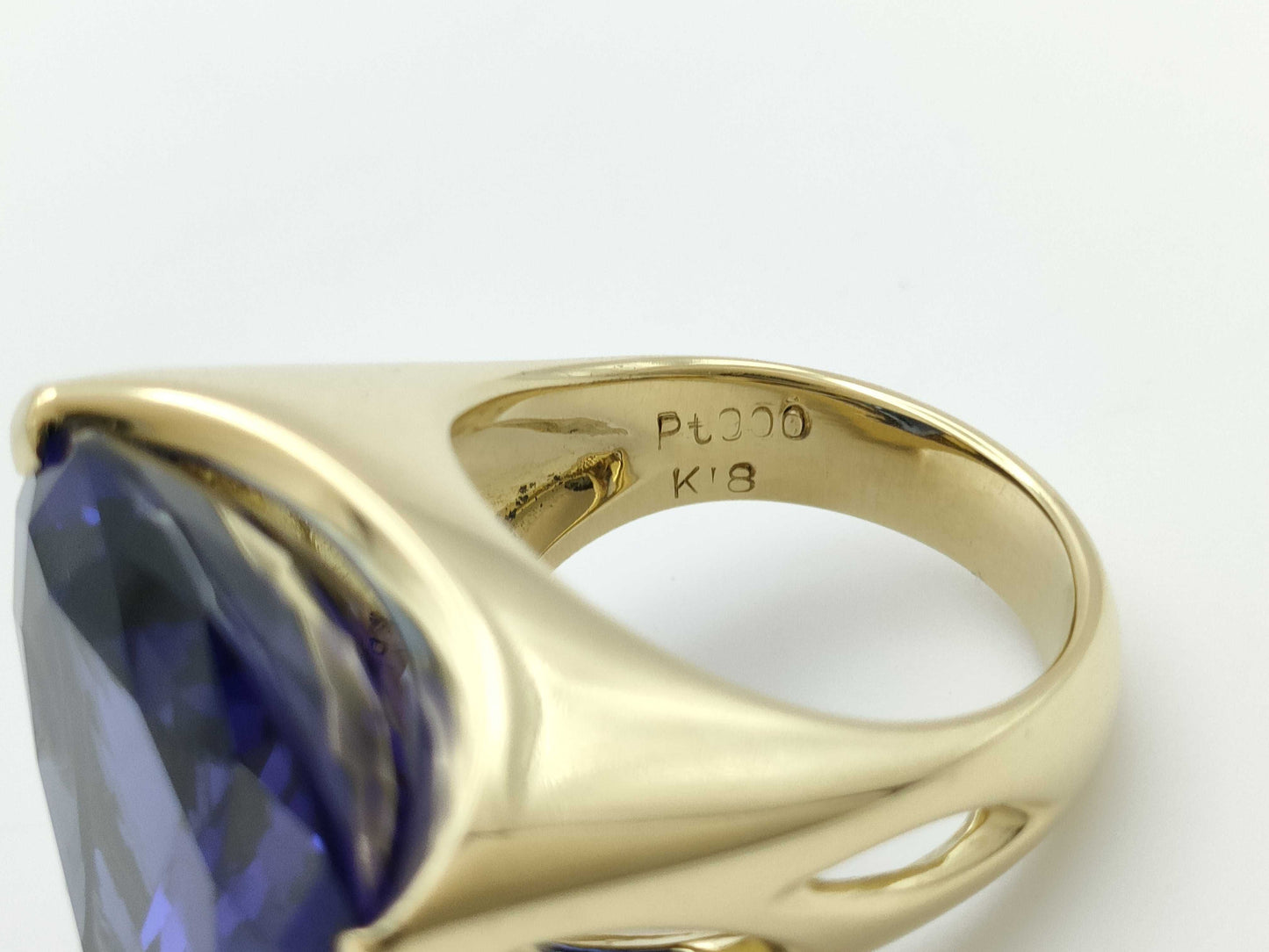 TZ21.76ct D0.22c K18/PT900 18.1g Ring