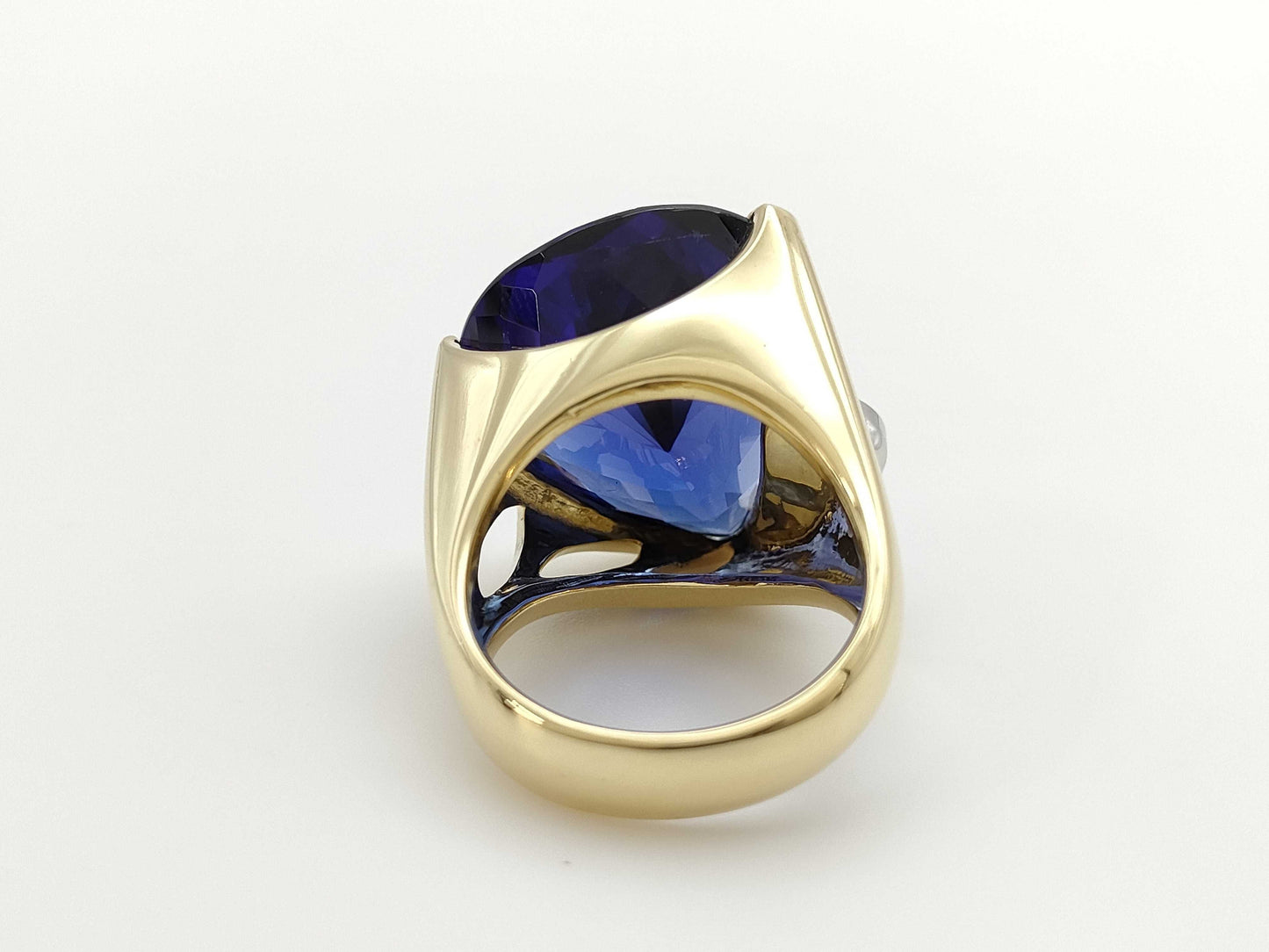 TZ21.76ct D0.22c K18/PT900 18.1g Ring