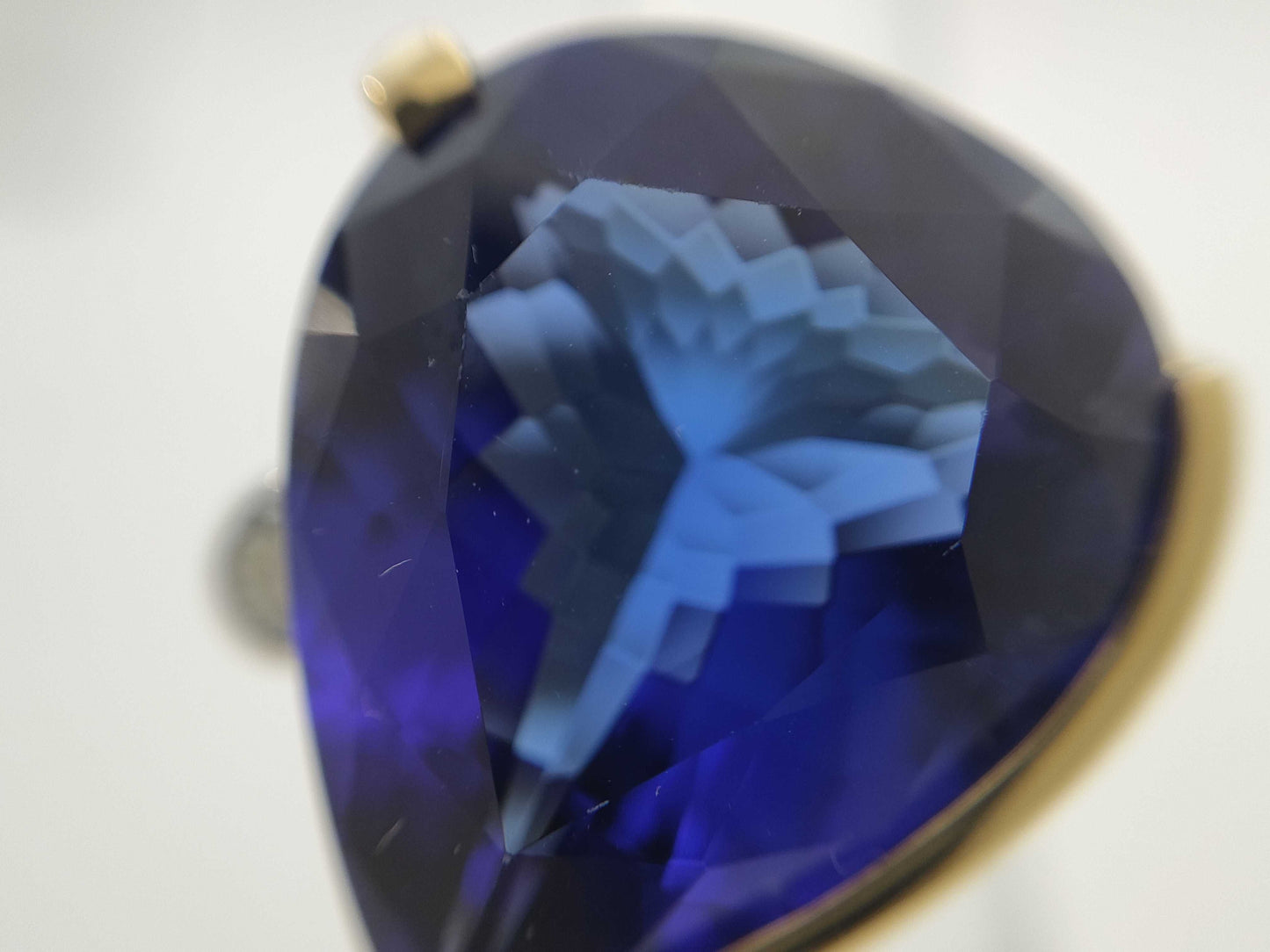 TZ21.76ct D0.22c K18/PT900 18.1g Ring