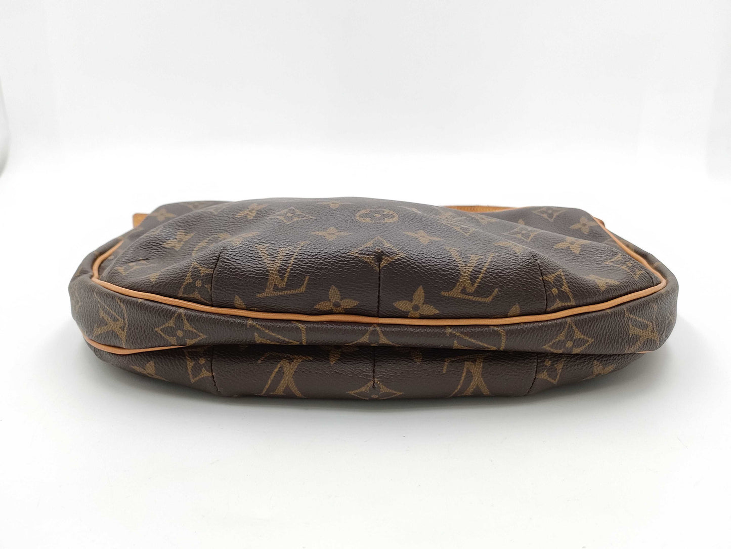 LOUIS VUITTON Monogram Croissant Shoulder Bag