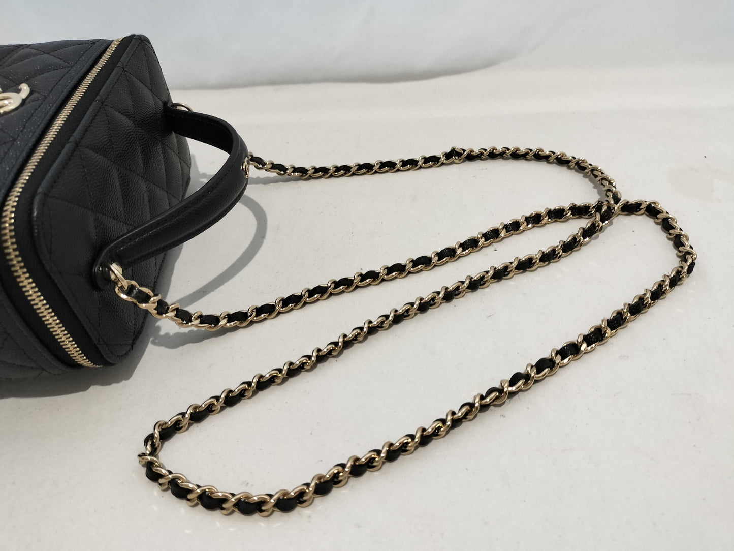 CHANEL Caviar Skin ap4404 Vanity Shoulder Bag