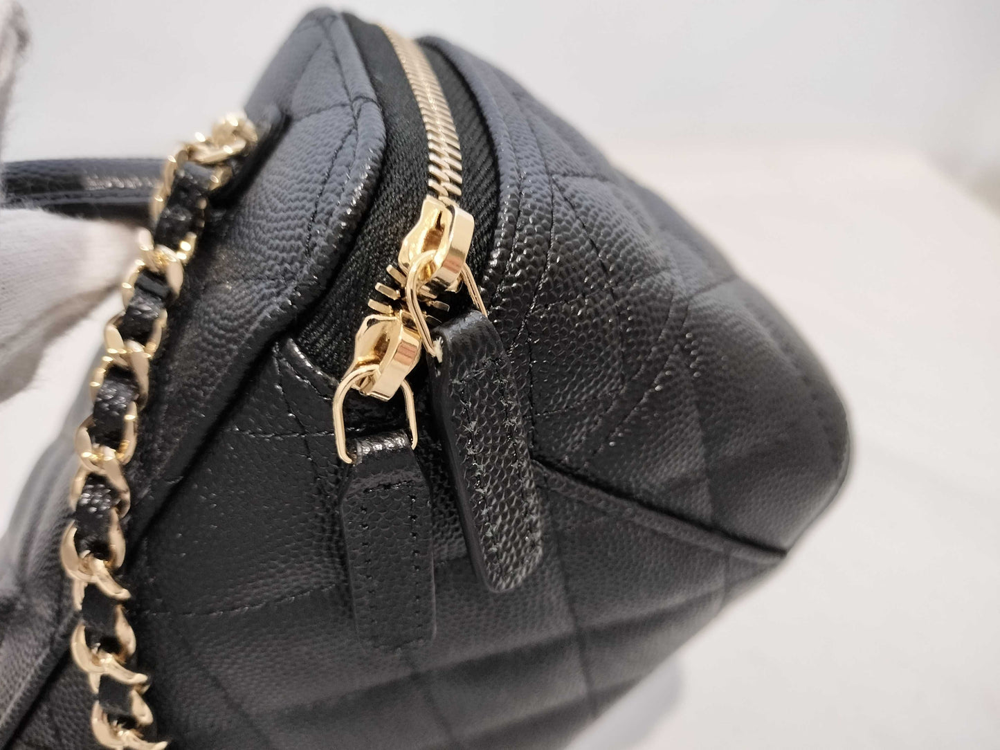 CHANEL Caviar Skin ap4404 Vanity Shoulder Bag