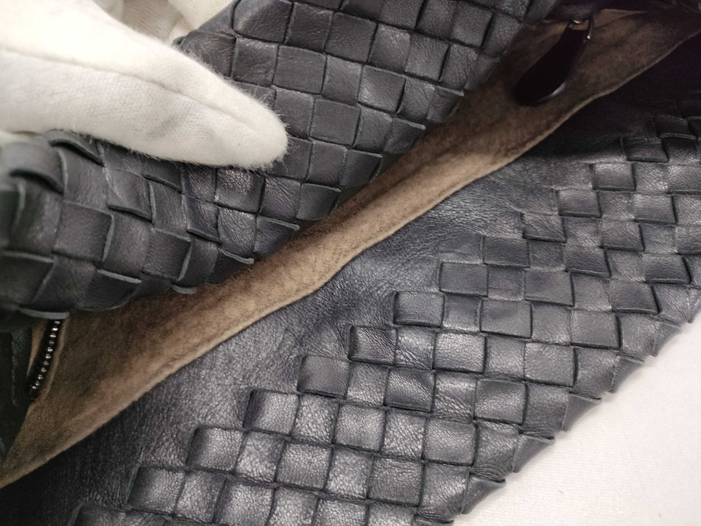 BOTTEGA VENETA Intrecciato One-Shoulder Tote Bag