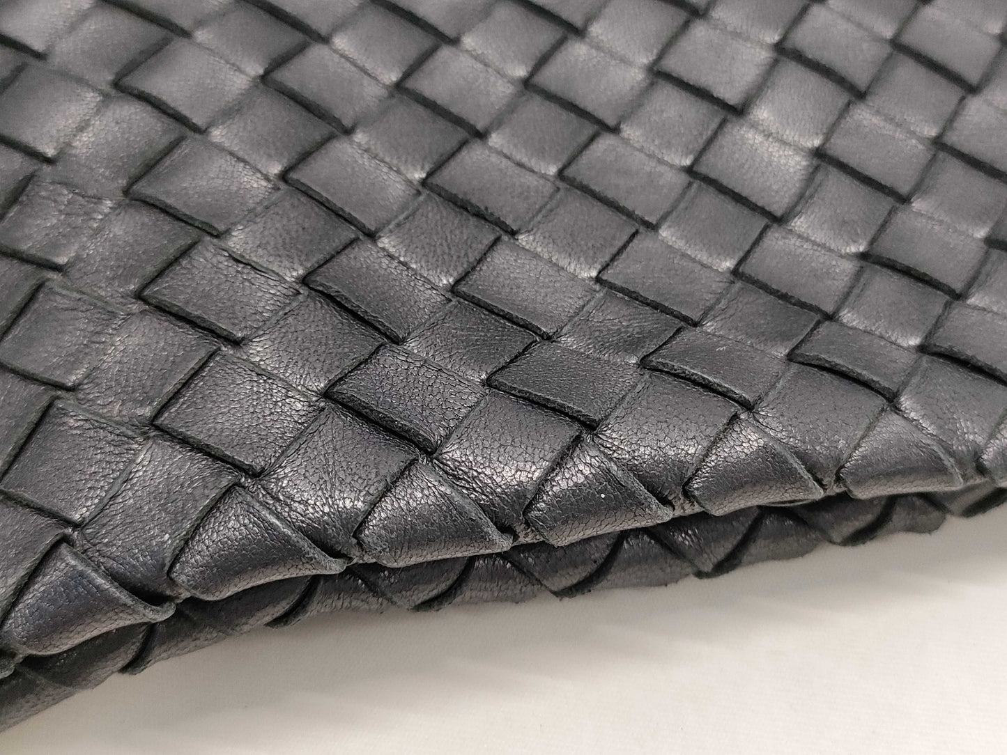 BOTTEGA VENETA Intrecciato One-Shoulder Tote Bag
