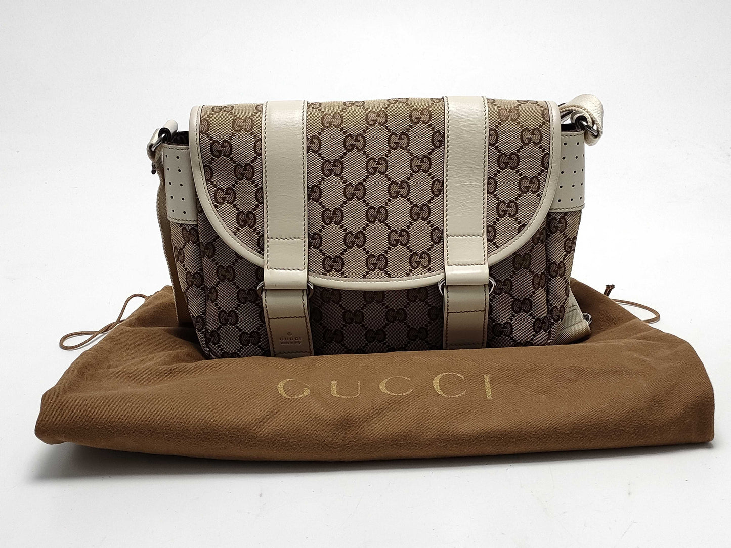 GUCCI GG canvas shoulder bag
