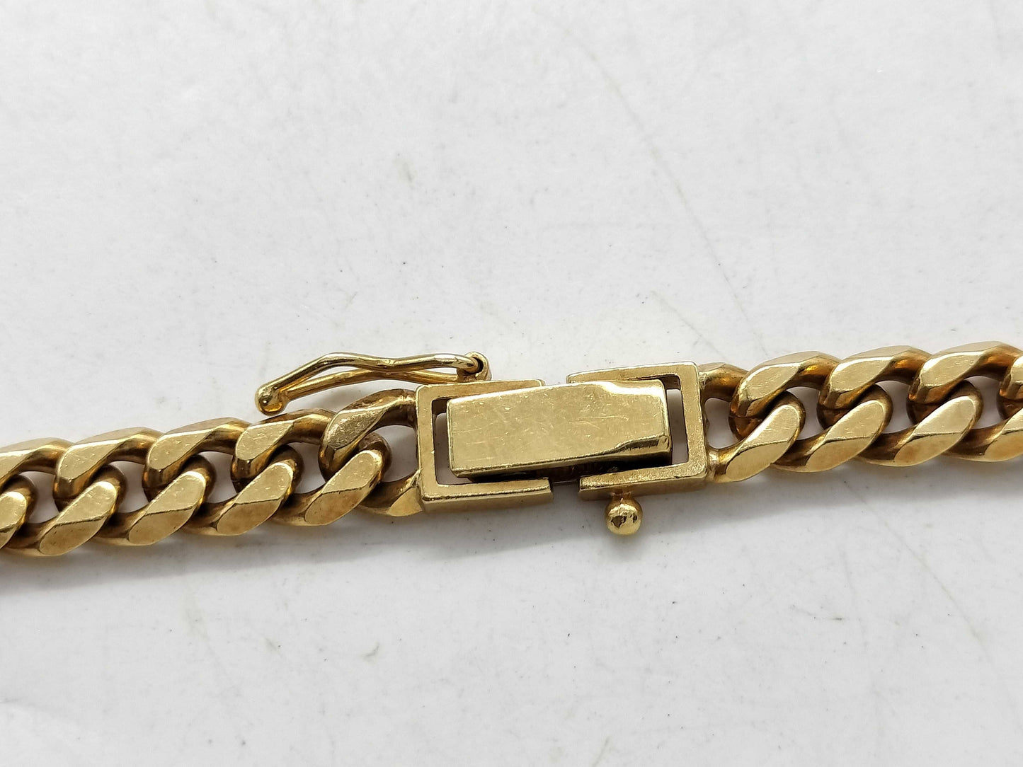 6-sided single 18K gold Kihei necklace, 50.8g