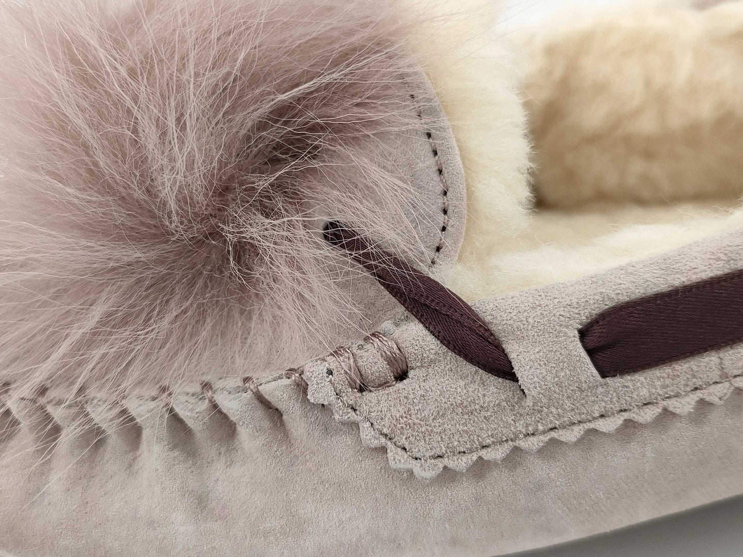 UGG DAKOTA POMPOM Other shoes