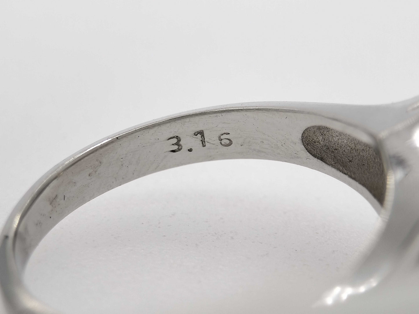 D3.16ct PT900 10.4g Ring