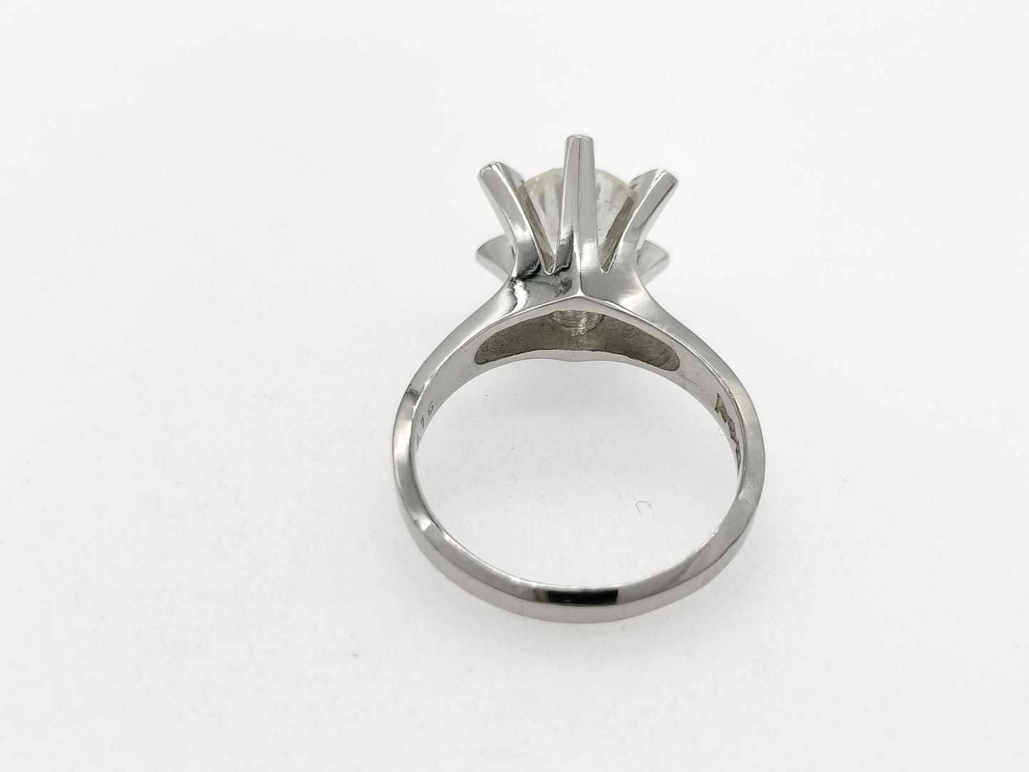 D3.16ct PT900 10.4g Ring