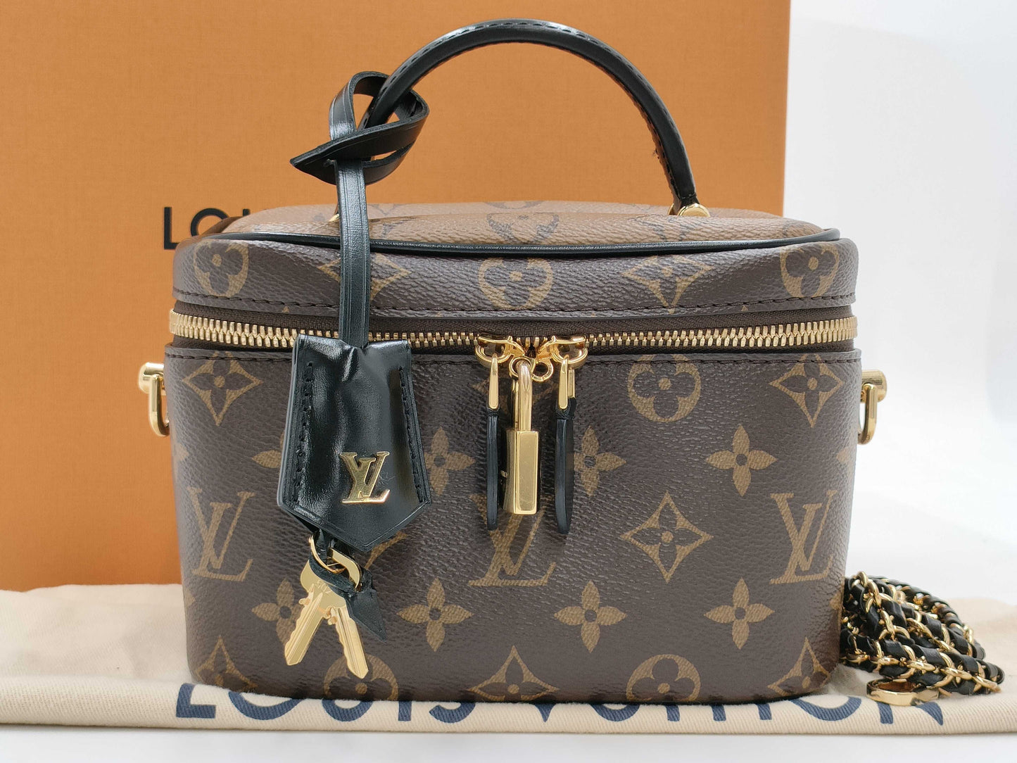 LOUIS VUITTON Monogram Monogram Reverse Vanity NV M45165 Bag