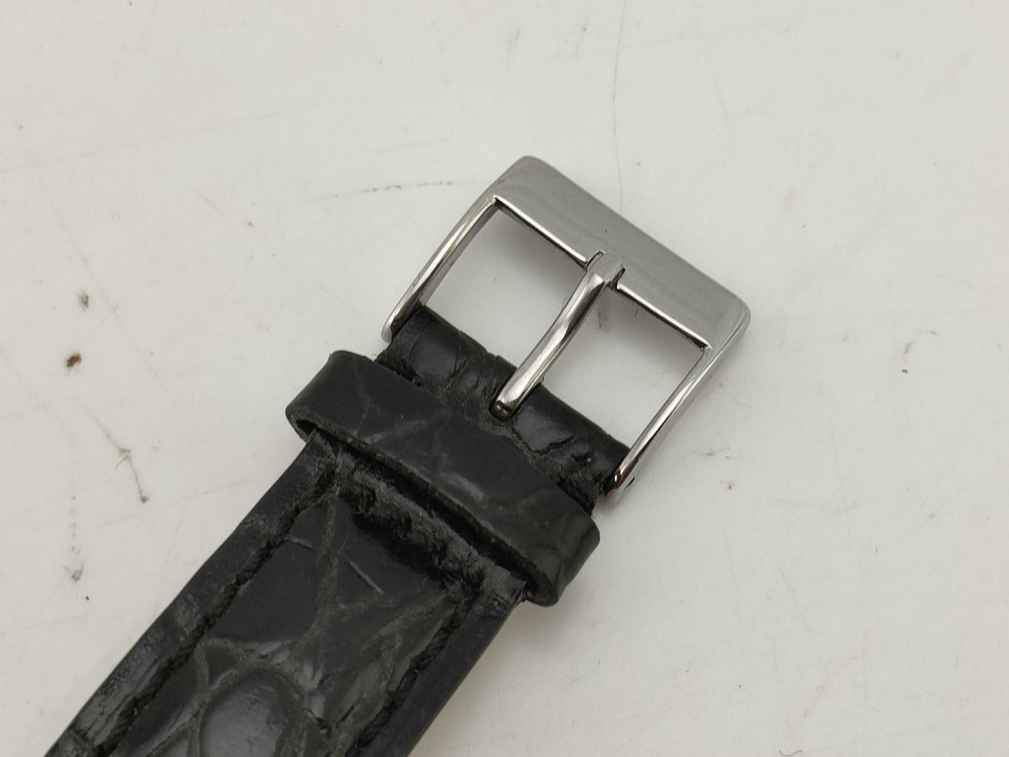 SEIKO Women's Quartz Watch with Shell Dial and Aftermarket Strap, Unused, Boys' Watch