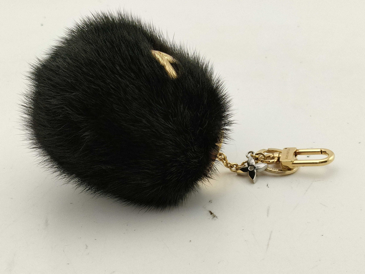 LOUIS VUITTON M00008 Bubble M Mink Fur Pompom Charm