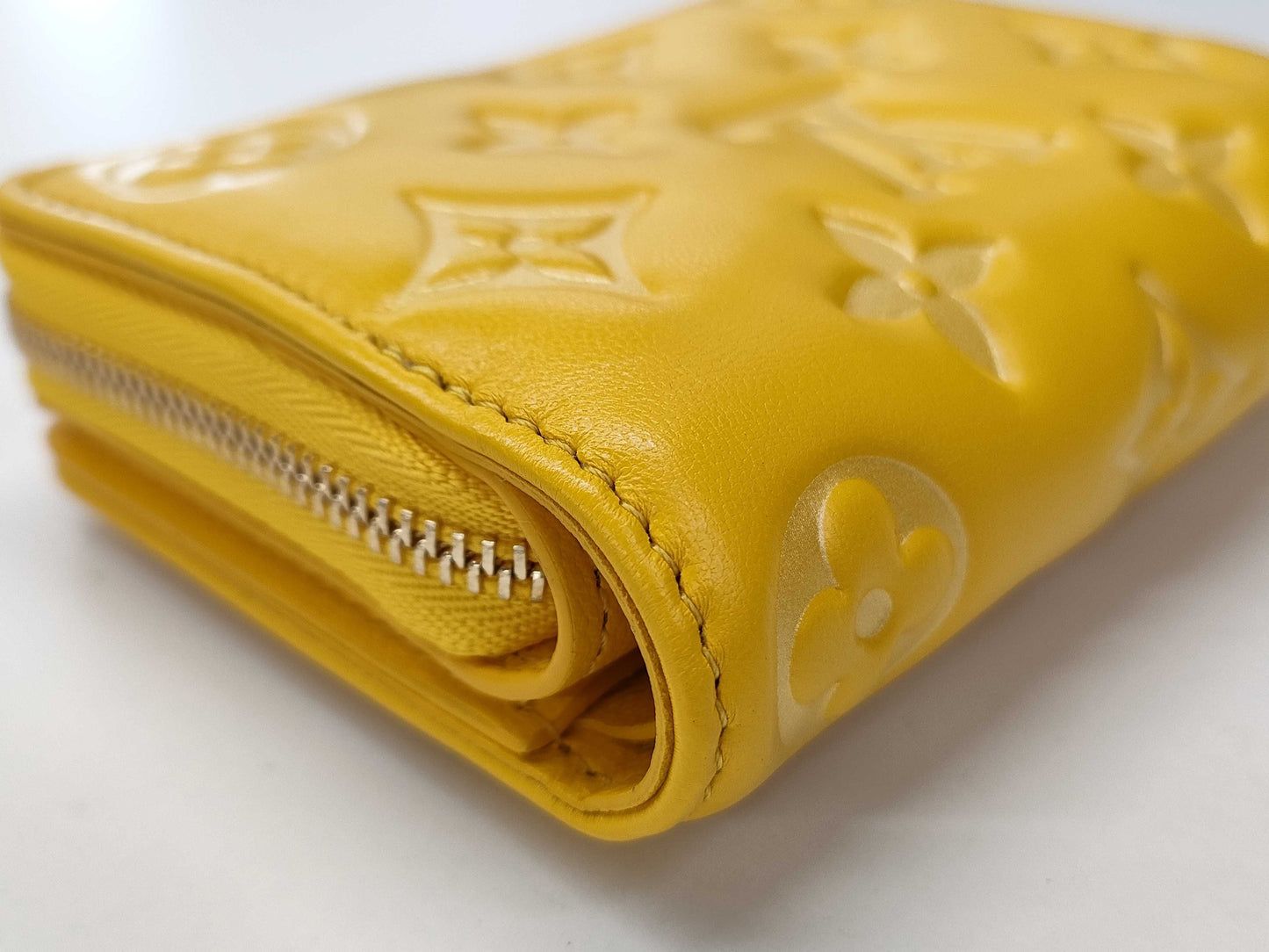 LOUIS VUITTON Monogram Portefeuille Lou Wallet