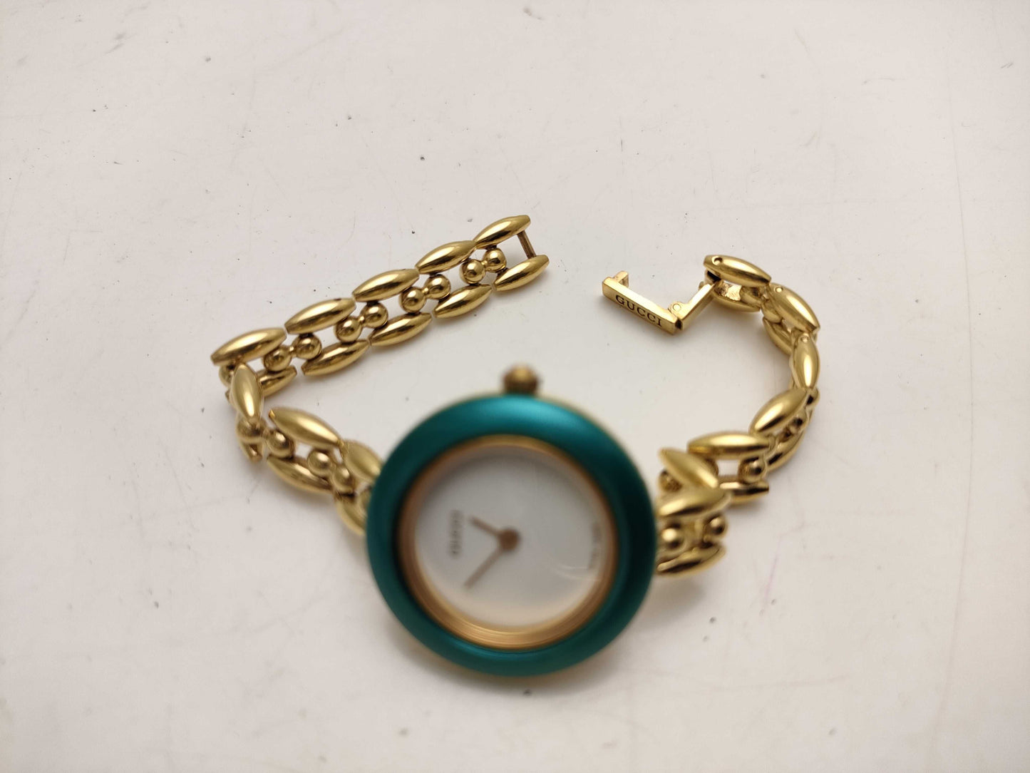 GUCCI Change Bezel 11/12.2 Women's Watch with Interchangeable Bezel