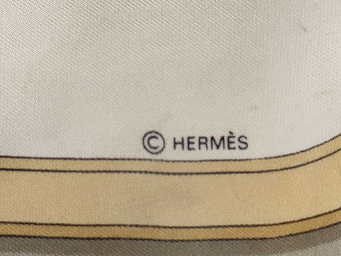 HERMES Carre Grand Apara Scarf