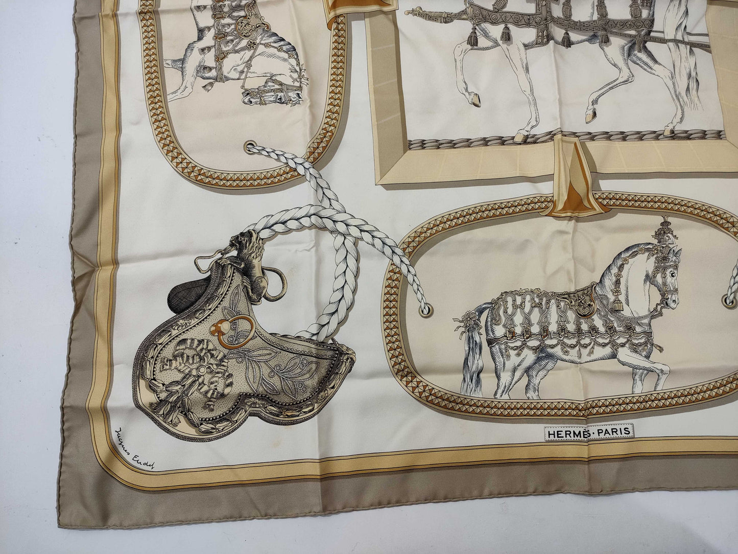 HERMES Carre Grand Apara Scarf