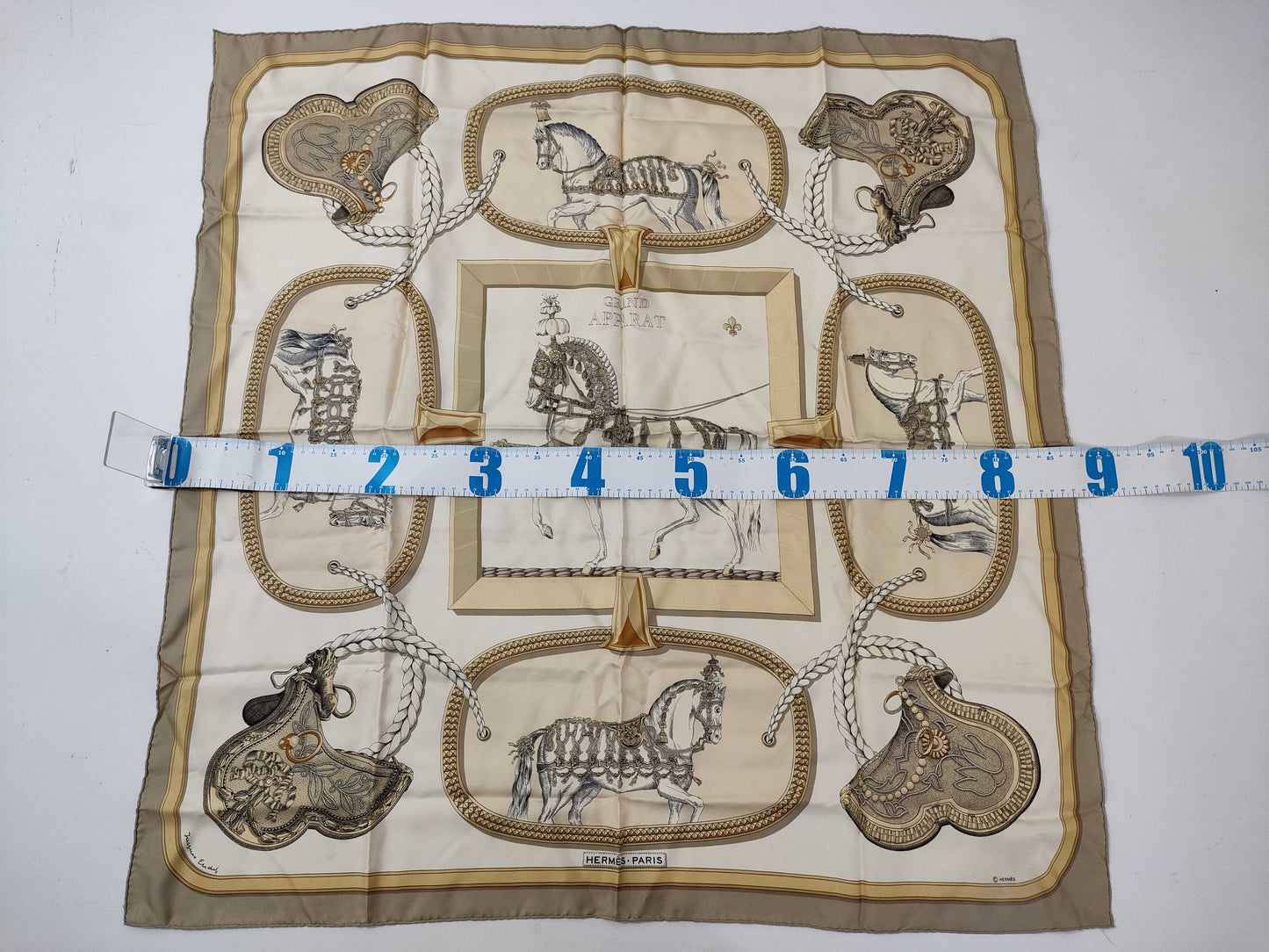 HERMES Carre Grand Apara Scarf