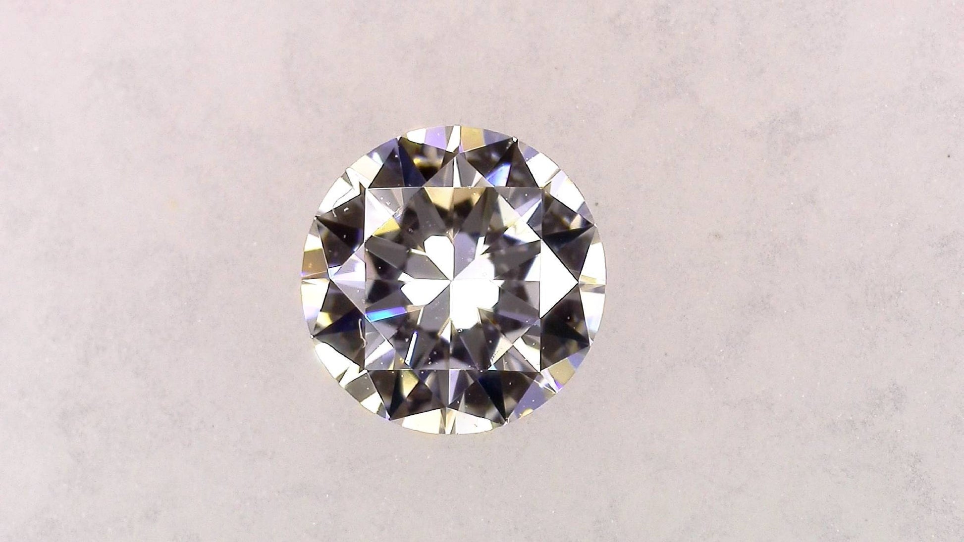 0.320ct F VS-2 VERY GOOD/VG/GD NONE NATURAL 4.46-4.53X2.64mm Diamond Loose