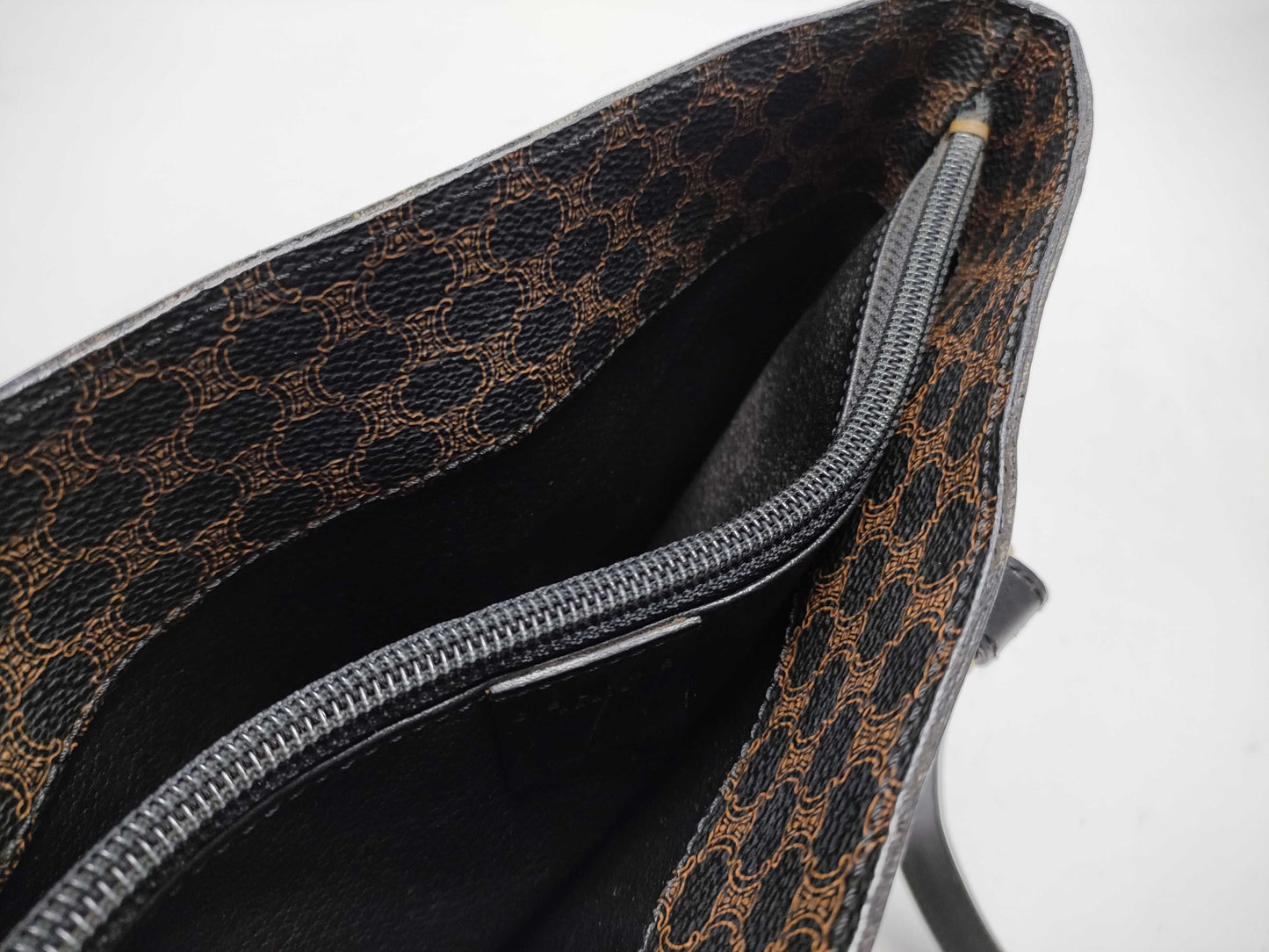 CELINE Black/Bucket Shoulder Bag