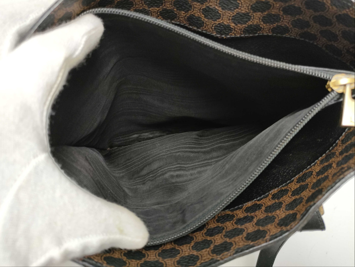 CELINE Black/Bucket Shoulder Bag