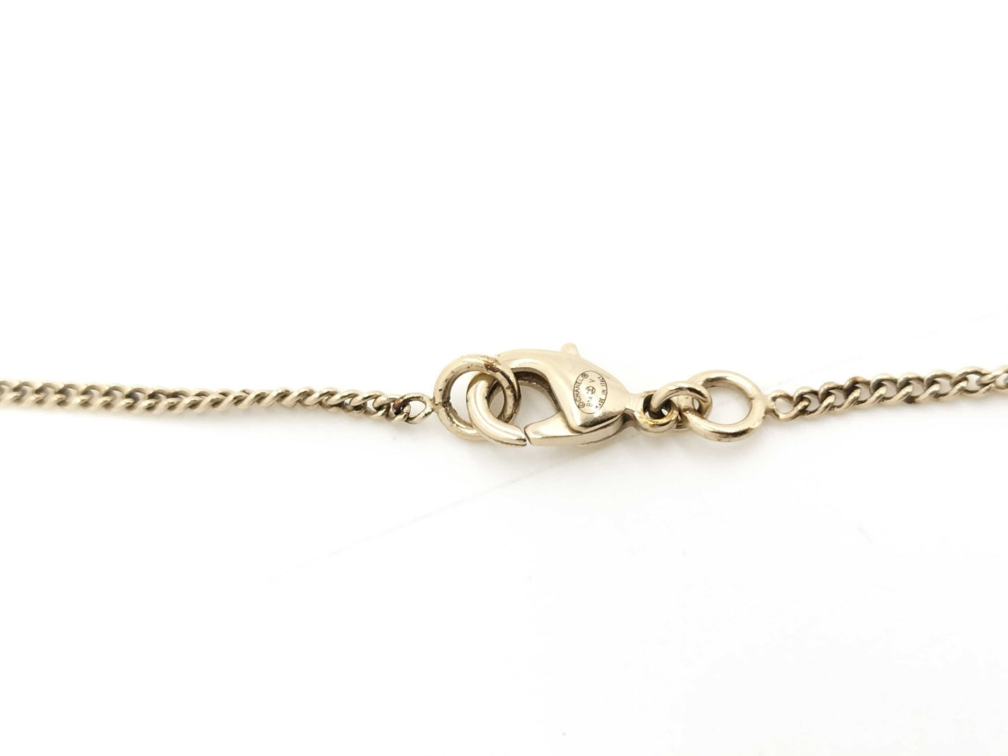 CHANEL B14 V Pearl Necklace