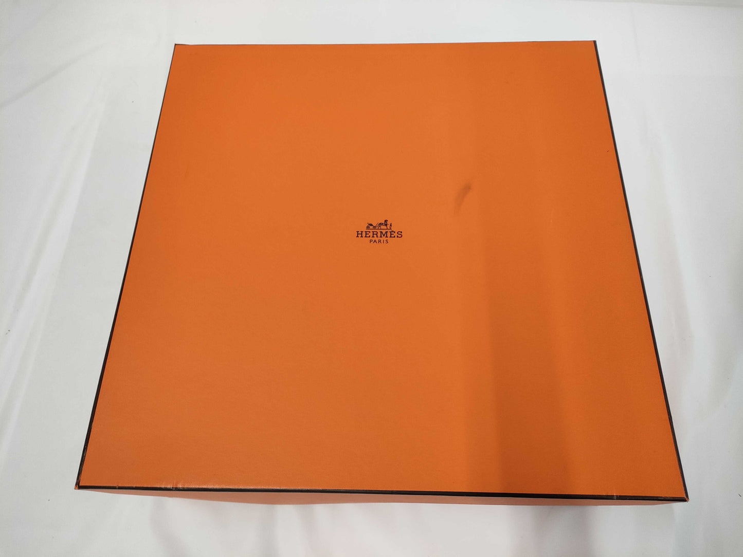 HERMES empty boxes/dust bags/paper bags etc. L-tiered collection. Brand empty boxes collection. Brand empty boxes collection.