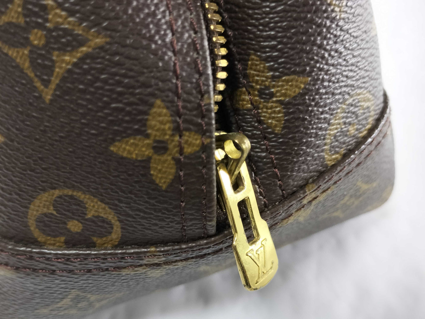 LOUIS VUITTON M47270 Monogram Deauville Handbag