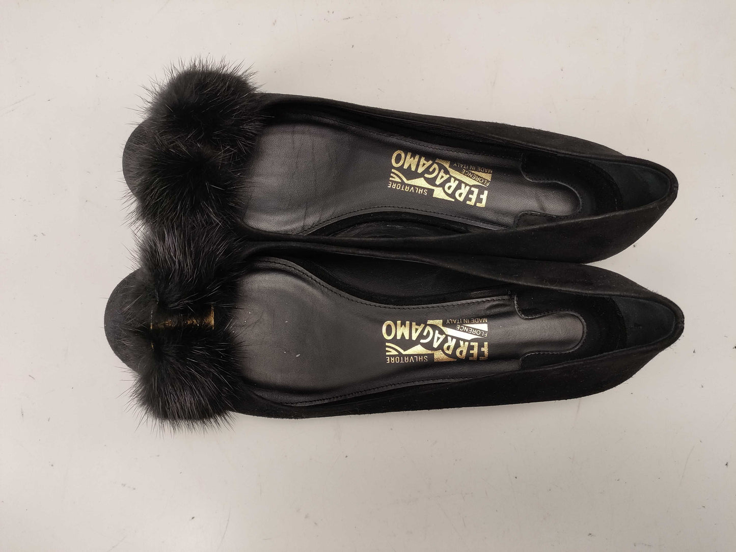 Salvatore Ferragamo Vara Ribbon Black Pumps