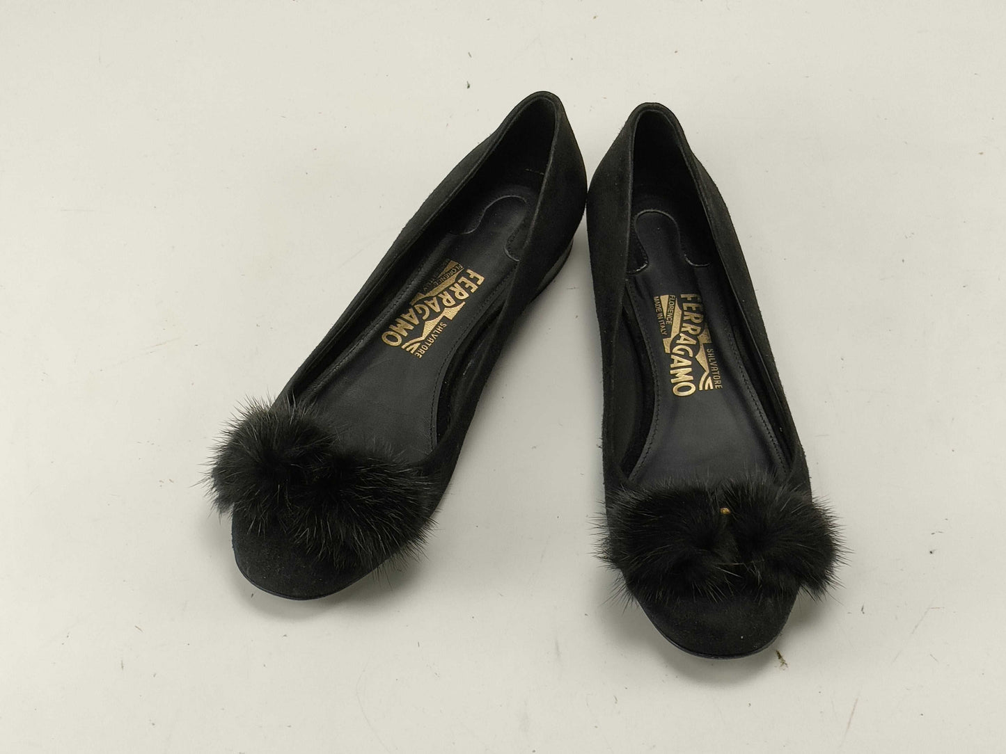 Salvatore Ferragamo Vara Ribbon Black Pumps