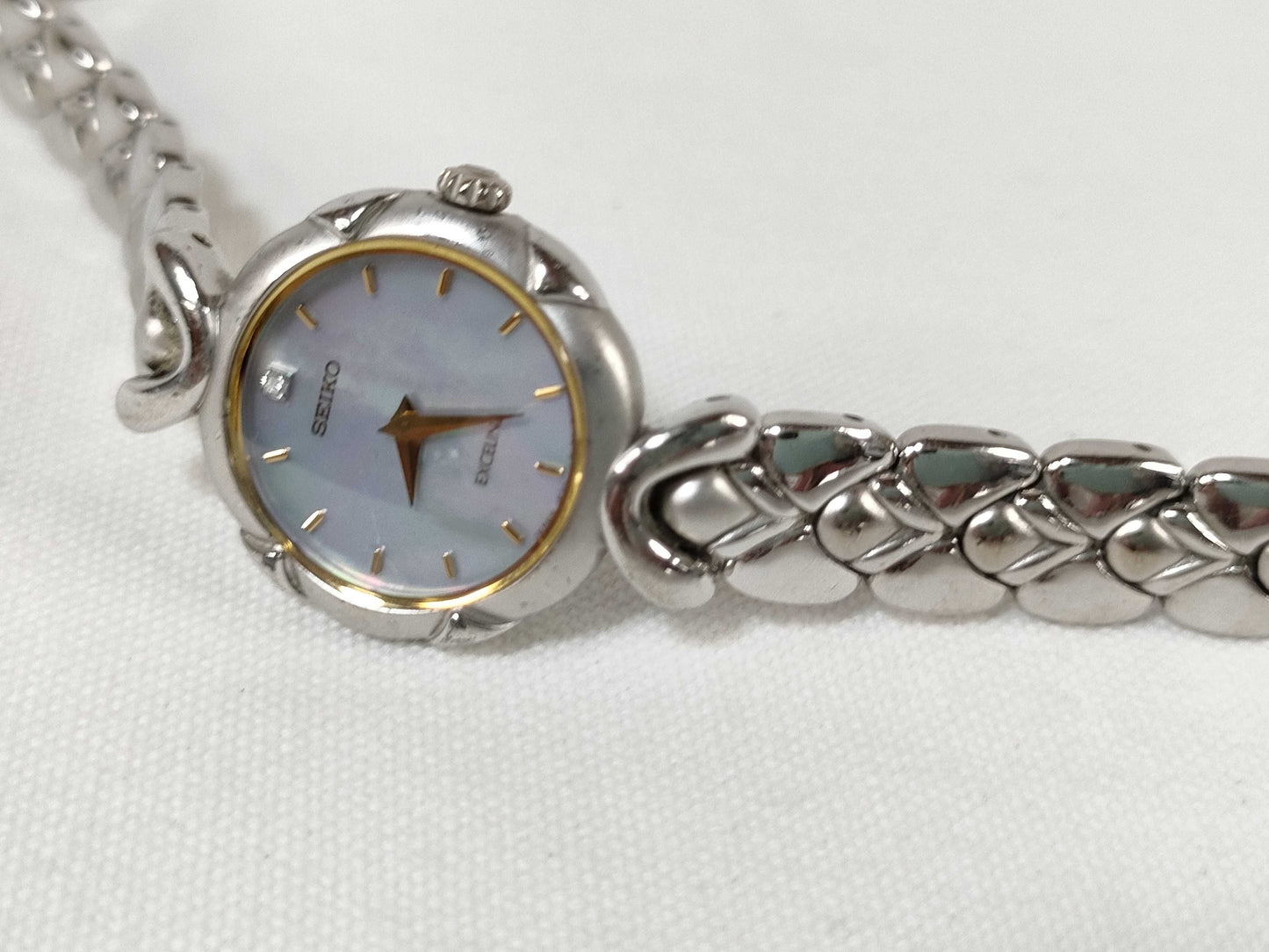 SEIKO 1520-1040 925 silver shell dial women's watch