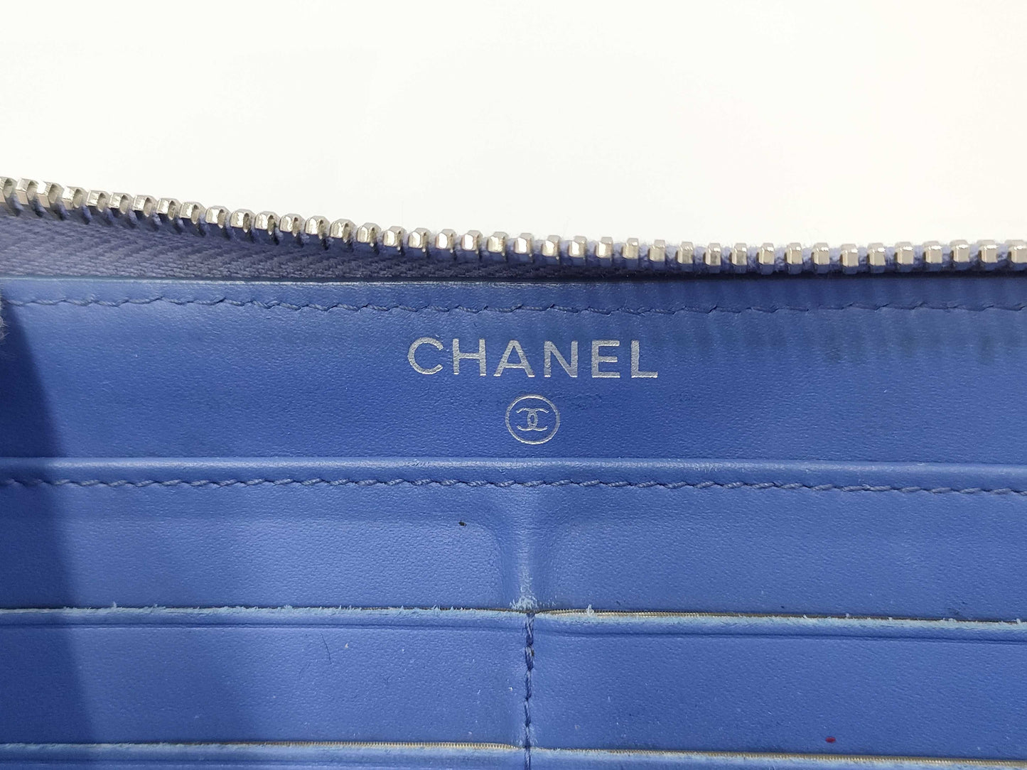 CHANEL Round Wallet 22 Series Wallet