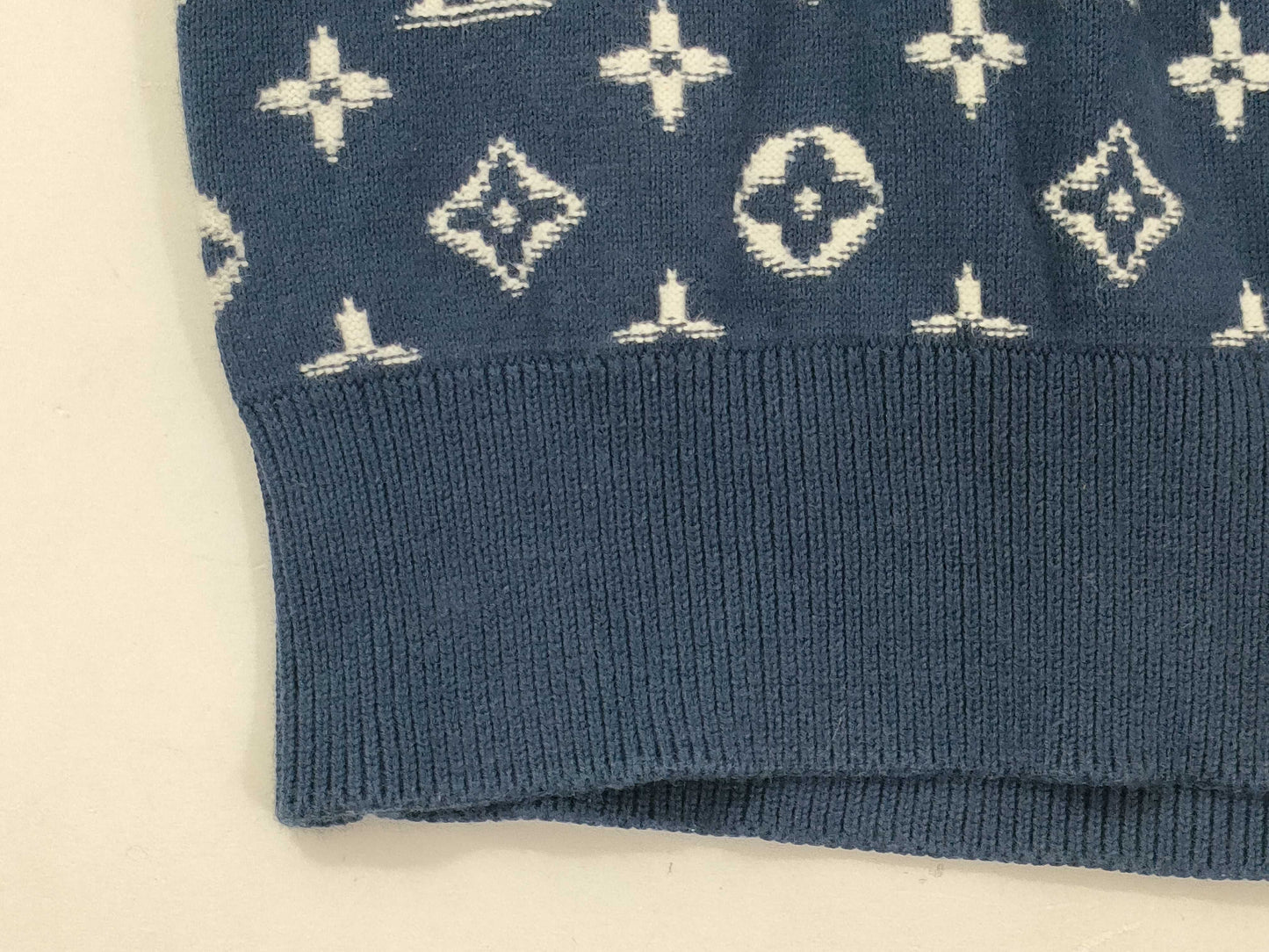LOUIS VUITTON Monogram Knit Sweater L Tops