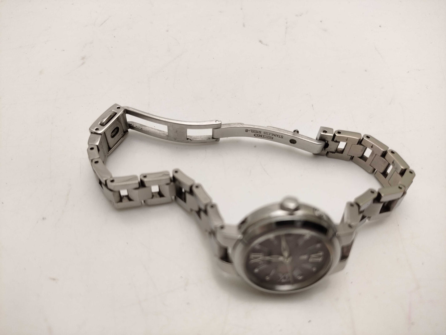 SEIKO 1B22-0BL0 Women's Watch