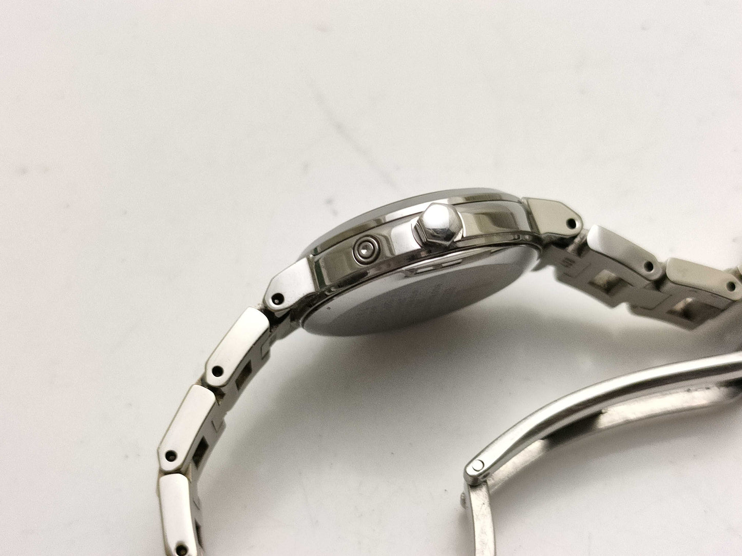 SEIKO 1B22-0BL0 Women's Watch