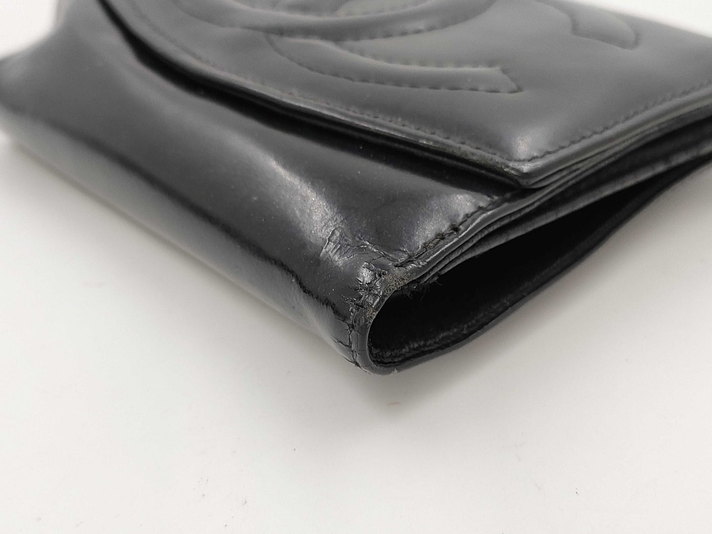 CHANEL Coco Lambskin Tri-fold Wallet