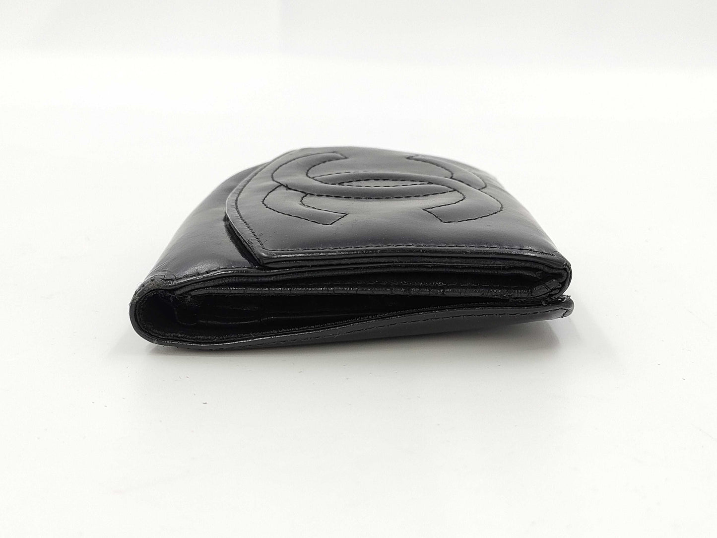 CHANEL Coco Lambskin Tri-fold Wallet