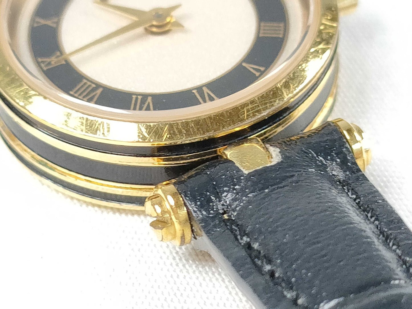 GUCCI 8mm Women's Watch