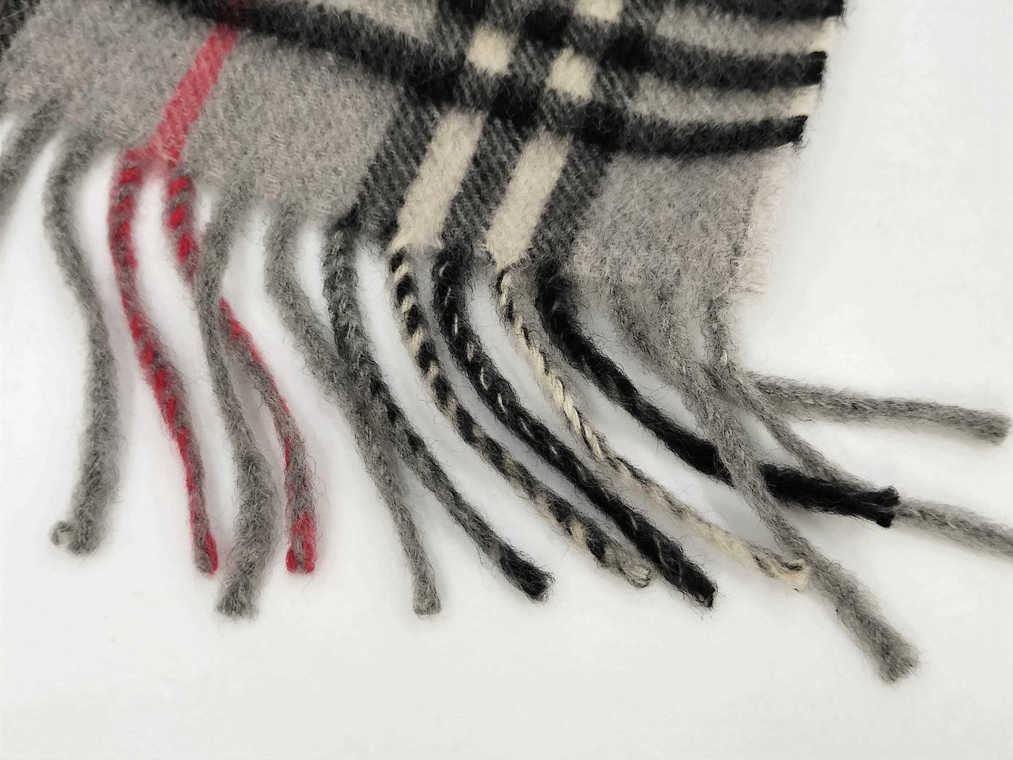 BURBERRY Nova Check Cashmere Scarf