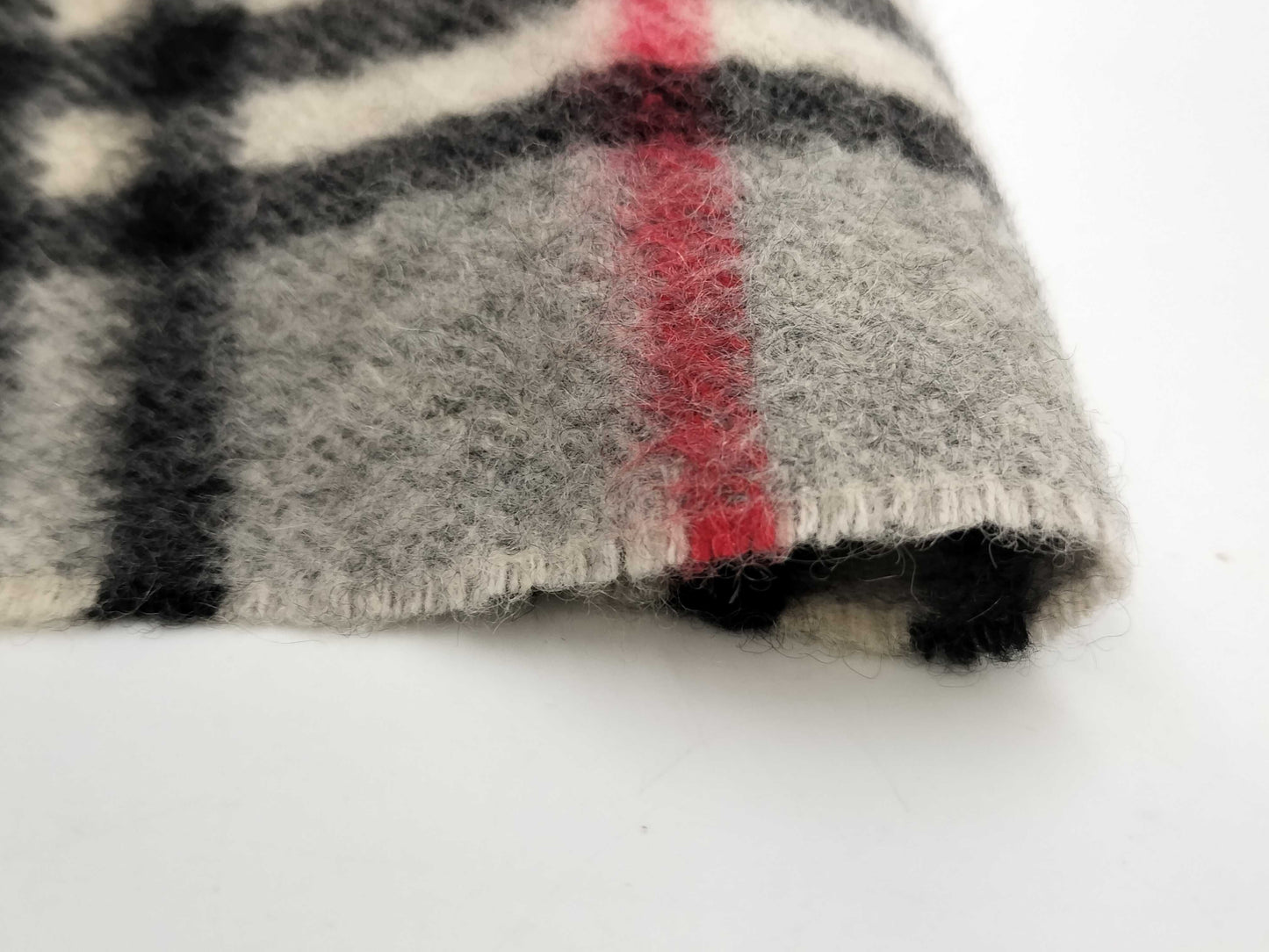 BURBERRY Nova Check Cashmere Scarf