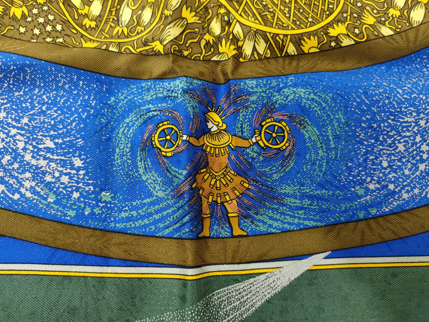 HERMES Carré 90 Flame of Craftsmanship Scarf