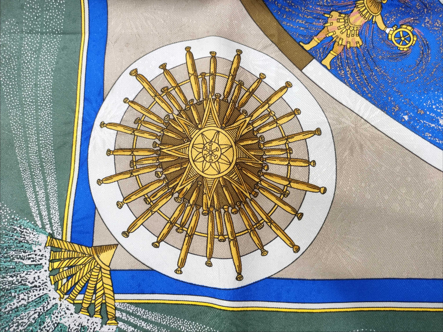 HERMES Carré 90 Flame of Craftsmanship Scarf