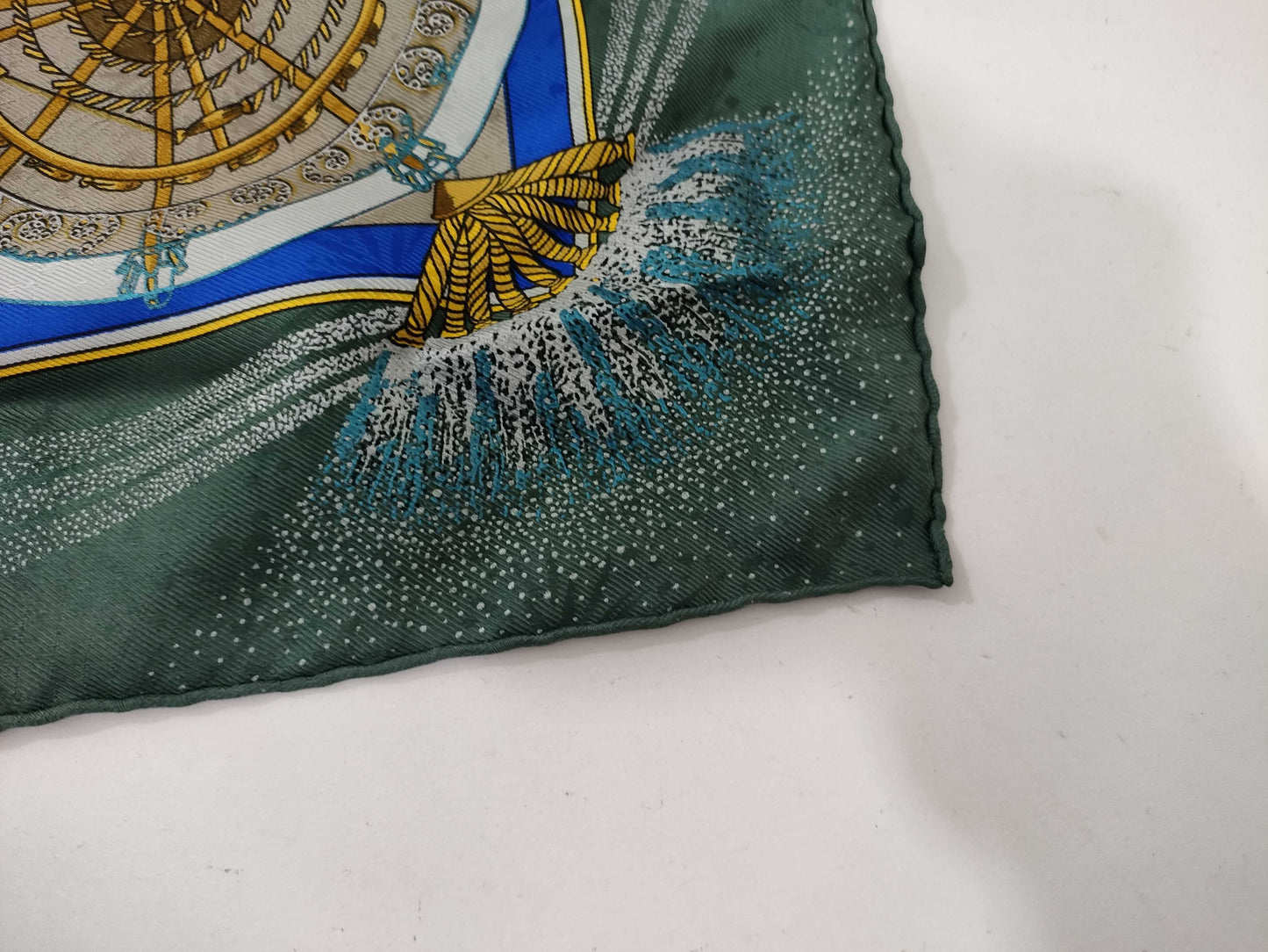 HERMES Carré 90 Flame of Craftsmanship Scarf