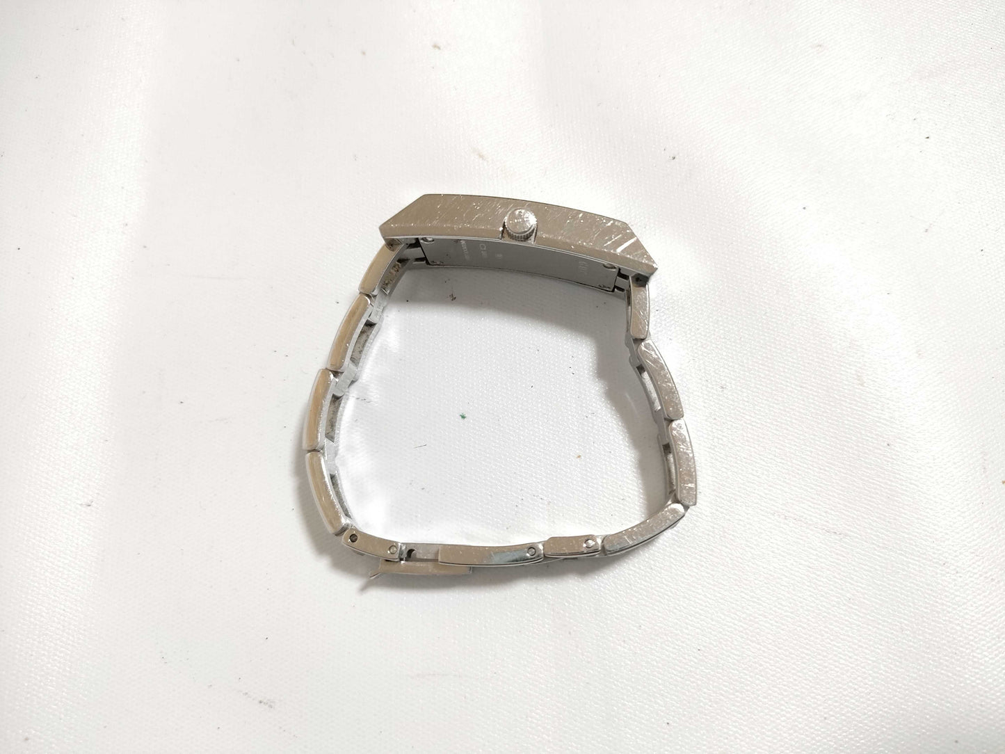 GUCCI 110 White Dial 3PD Women's Watch