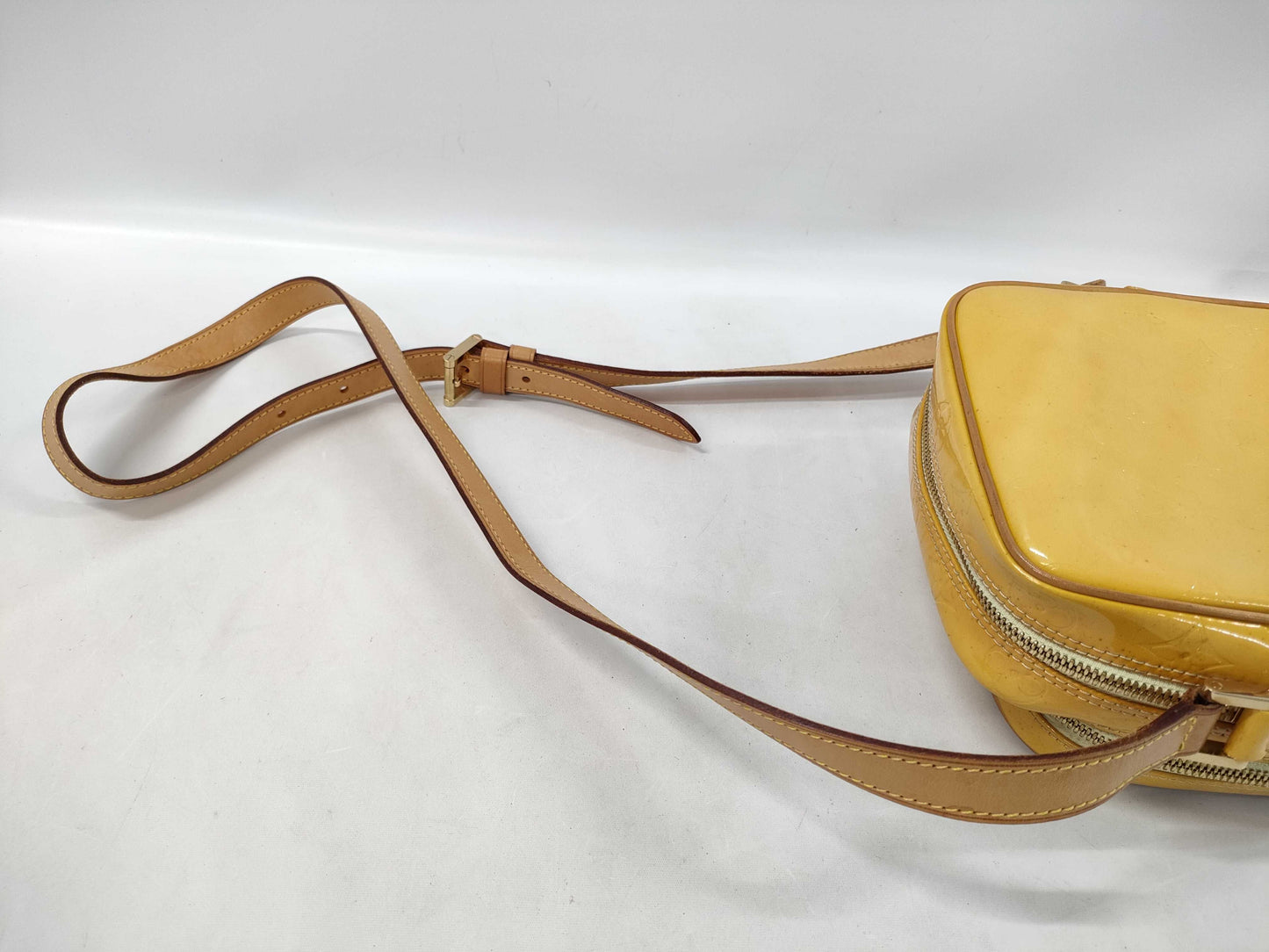 LOUIS VUITTON Vernis Amazon Shoulder Bag
