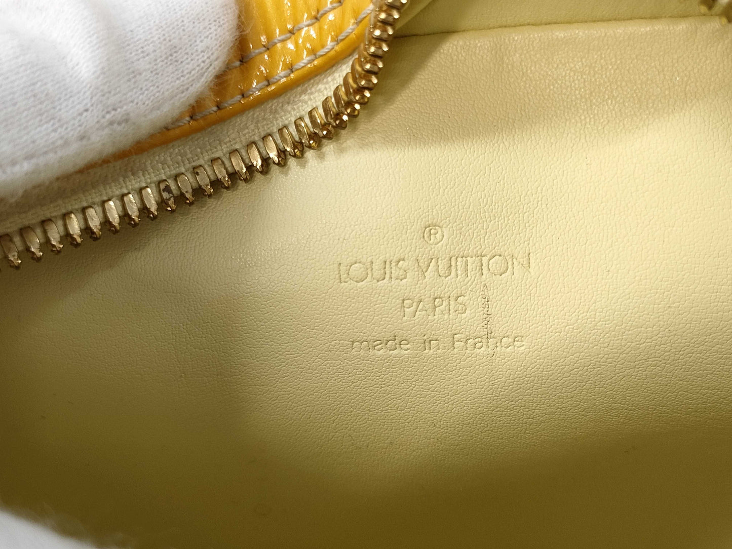 LOUIS VUITTON Vernis Amazon Shoulder Bag