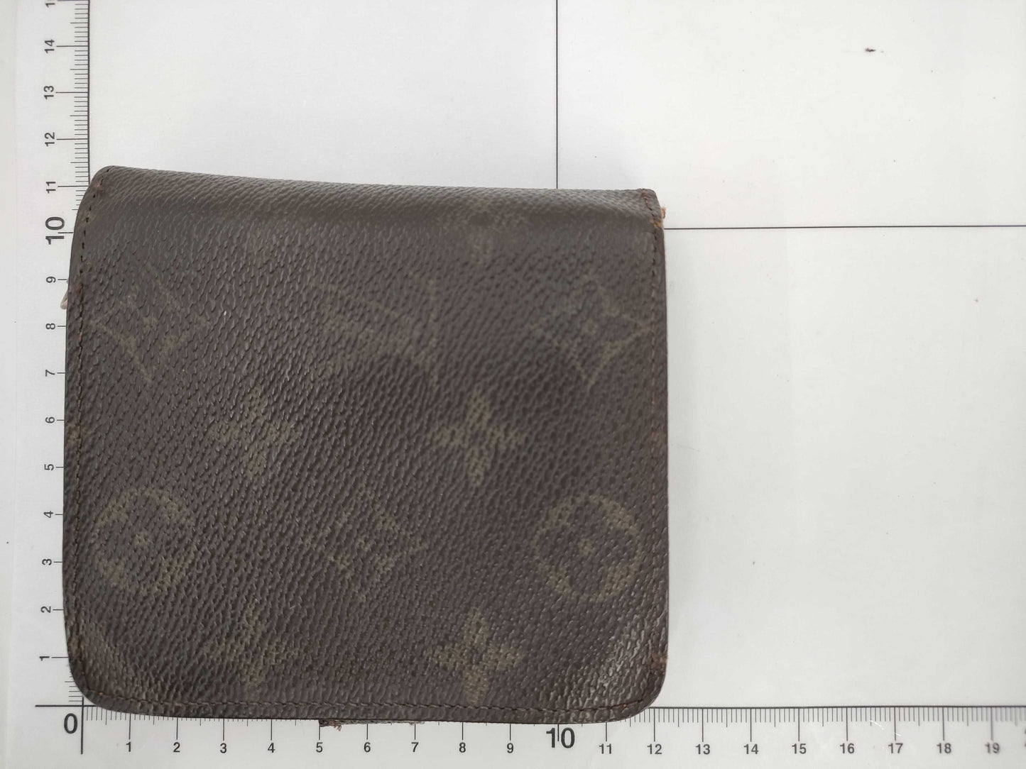 LOUIS VUITTON Monogram Folding Wallet